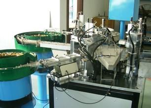 工業(yè)磁環(huán)、磁芯及塑料電子產(chǎn)品自動(dòng)排序擺盤(pán)包裝機(jī)的應(yīng)用與市場(chǎng)前景